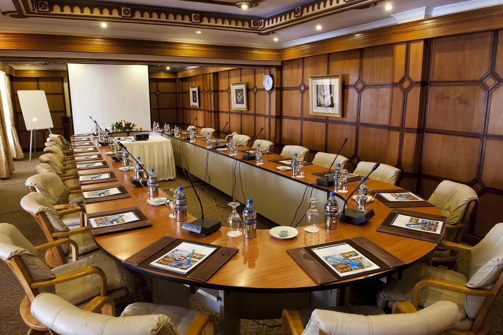 Kunduchi Beach Hotel & Resort Дар-эс-Саламе Экстерьер фото